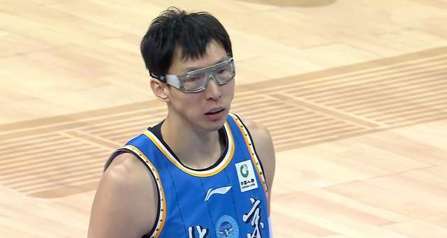 华体会体育app下载-22-0逆转，北京男篮两连胜，后场双核合砍62+15，周琦罚球10中6